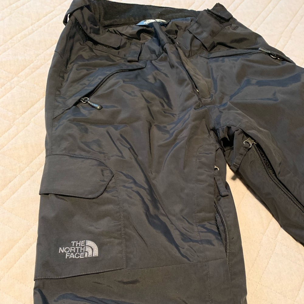 The North Face - Women’s Snowpants! Size: small, long